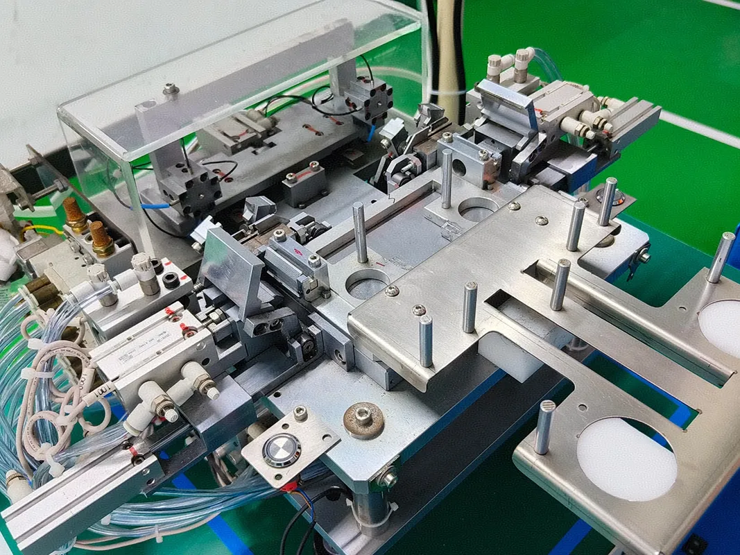 Fakra电线组立治具